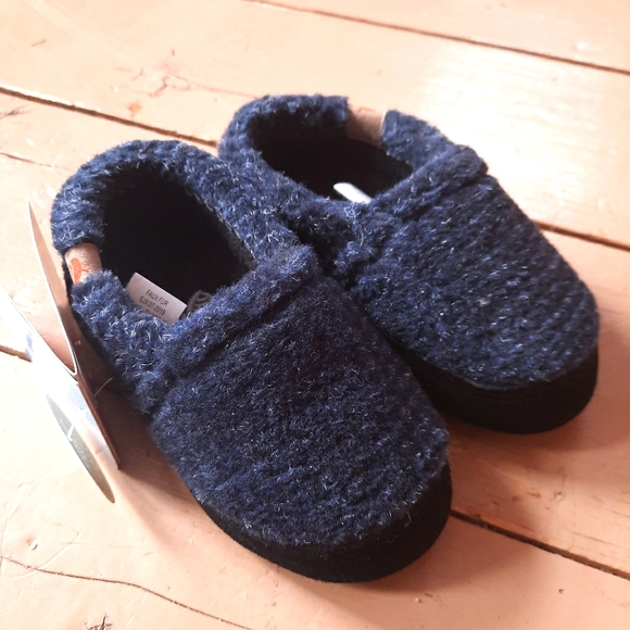 Kids Acorn Slippers 8-9 - Picture 3 of 5
